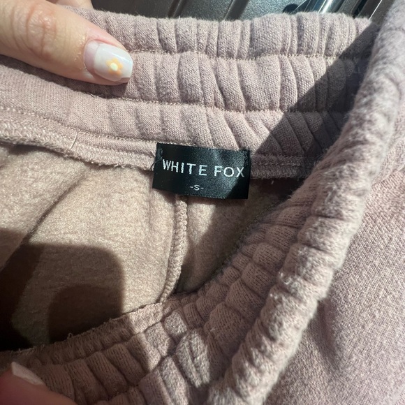 WHITE FOX SELF LOVE CLUB - Picture 4 of 7